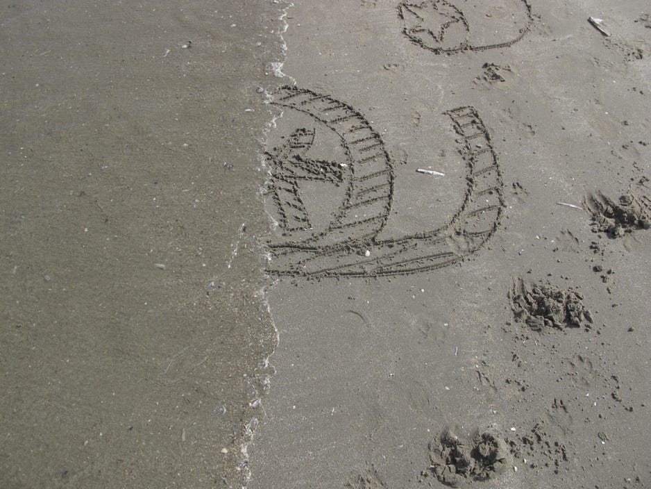 Dès le début, du travail sur le sable j'ai été confronté à la marée montante effacant tout sur son passage.